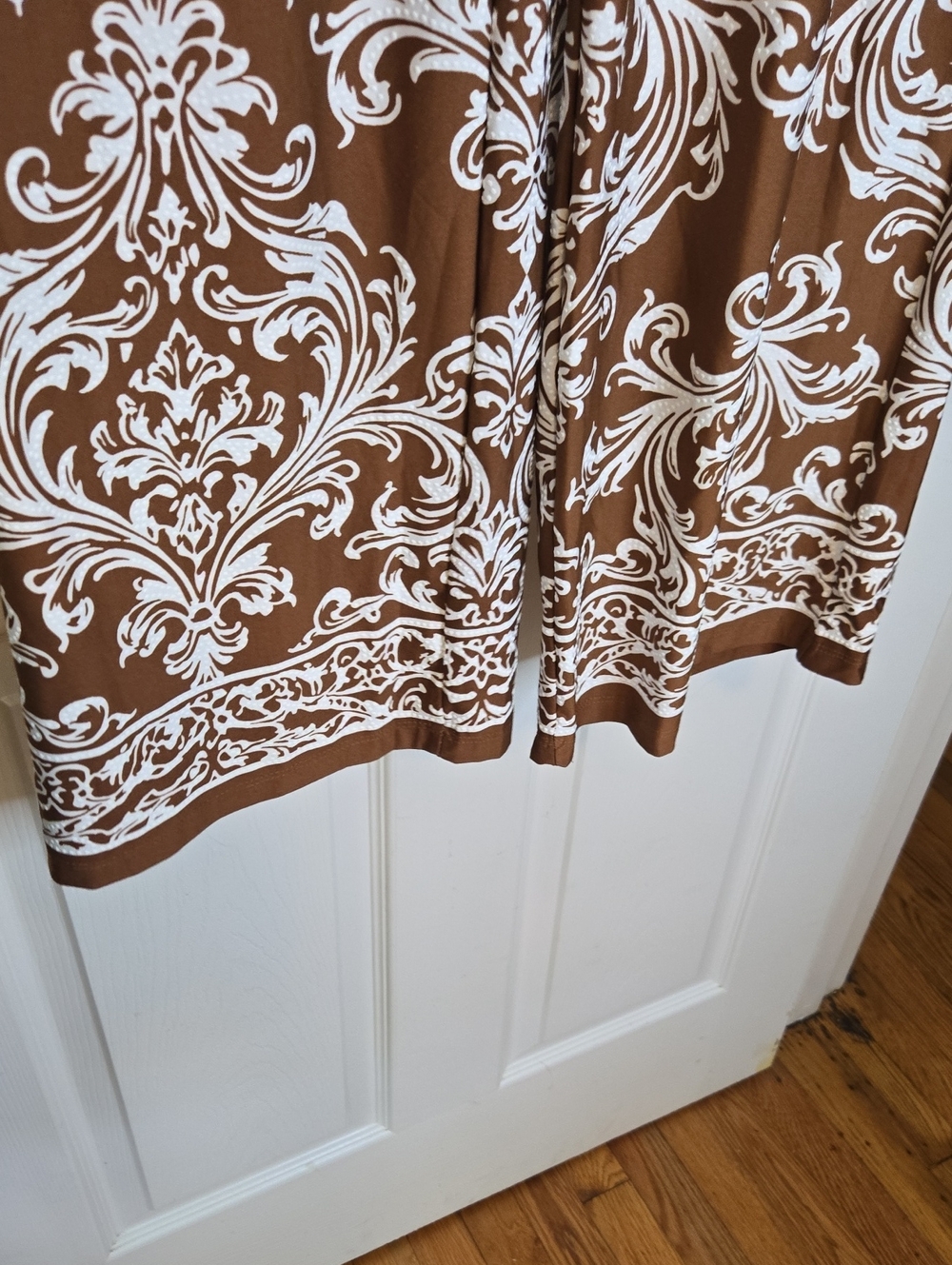 Petite Brown & White Damask Wide-Leg Pants - Picture 5 of 6